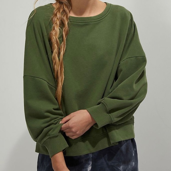 Anthropologie Tops - Anthropologie All Fenix puff sleeve sweatshirt